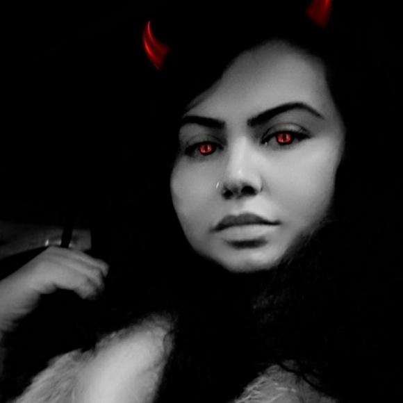 Meet your Posher, Willow - Picture 1 of 7